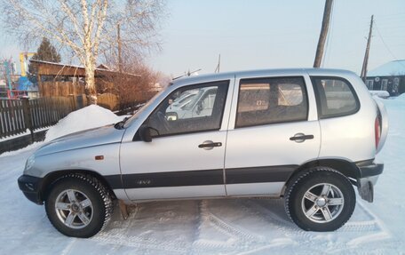 Chevrolet Niva I рестайлинг, 2006 год, 375 000 рублей, 2 фотография