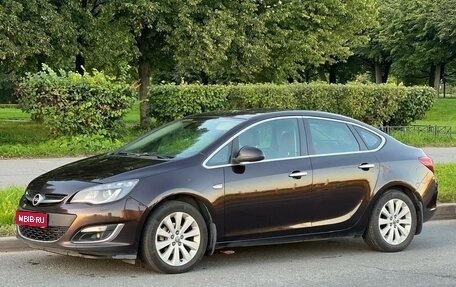 Opel Astra J, 2013 год, 1 000 000 рублей, 1 фотография