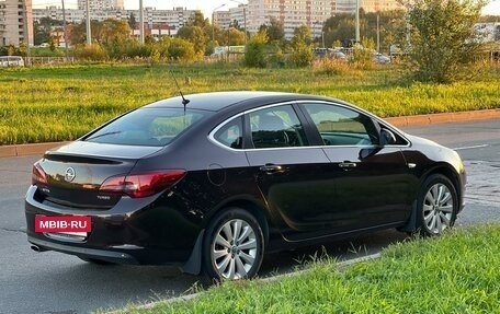 Opel Astra J, 2013 год, 1 000 000 рублей, 2 фотография