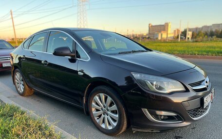 Opel Astra J, 2013 год, 1 000 000 рублей, 9 фотография