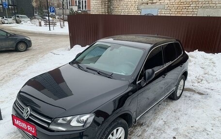 Volkswagen Touareg III, 2010 год, 1 690 000 рублей, 10 фотография