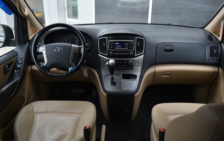 Hyundai H-1 II рестайлинг, 2021 год, 3 980 000 рублей, 6 фотография