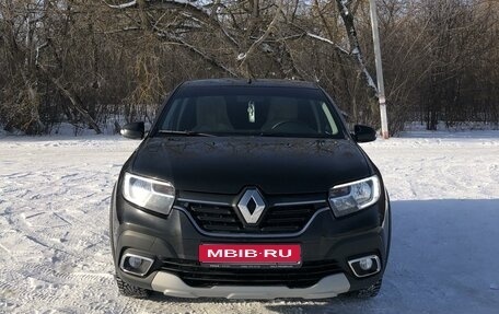 Renault Logan II, 2019 год, 1 350 000 рублей, 1 фотография