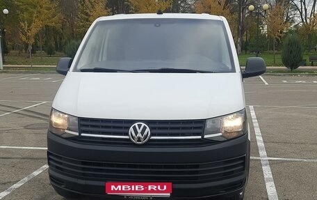 Volkswagen Transporter T6 рестайлинг, 2019 год, 2 550 000 рублей, 6 фотография