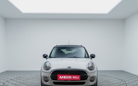 MINI Hatch, 2018 год, 1 990 000 рублей, 2 фотография