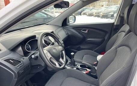 Hyundai ix35 I рестайлинг, 2011 год, 997 000 рублей, 13 фотография