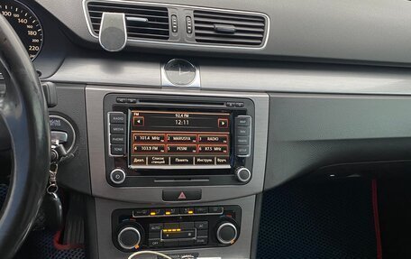 Volkswagen Passat B7, 2011 год, 1 320 000 рублей, 19 фотография