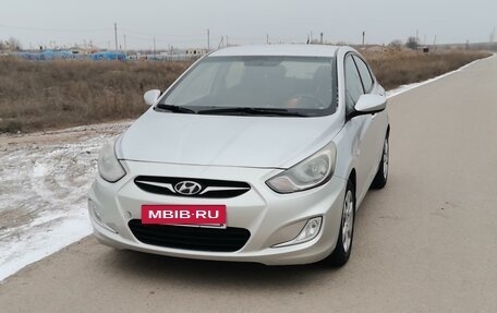 Hyundai Solaris II рестайлинг, 2014 год, 820 000 рублей, 7 фотография