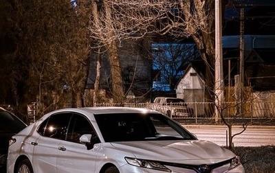 Toyota Camry, 2018 год, 2 900 000 рублей, 1 фотография