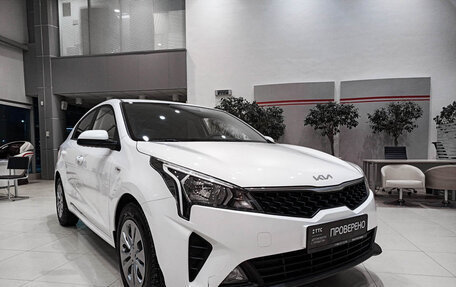 KIA Rio IV, 2021 год, 1 750 000 рублей, 3 фотография