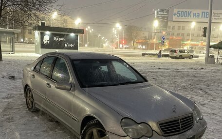 Mercedes-Benz C-Класс, 2000 год, 750 000 рублей, 2 фотография