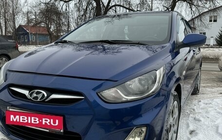 Hyundai Solaris II рестайлинг, 2013 год, 780 000 рублей, 2 фотография