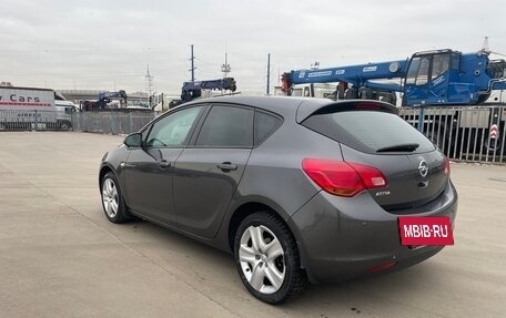 Opel Astra J, 2012 год, 890 000 рублей, 4 фотография