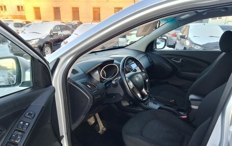 Hyundai ix35 I рестайлинг, 2014 год, 950 000 рублей, 9 фотография