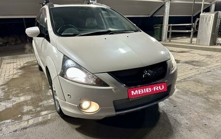 Mitsubishi Grandis, 2005 год, 1 290 000 рублей, 3 фотография