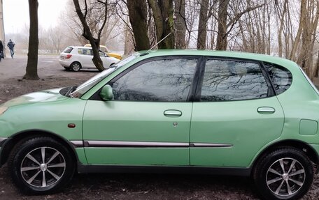 Daihatsu Sirion, 2000 год, 330 000 рублей, 14 фотография