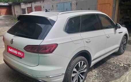 Volkswagen Touareg III, 2019 год, 7 500 000 рублей, 6 фотография