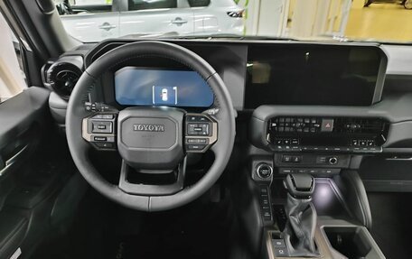 Toyota Land Cruiser Prado, 2024 год, 12 200 000 рублей, 9 фотография