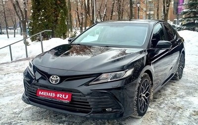 Toyota Camry, 2021 год, 3 325 000 рублей, 1 фотография