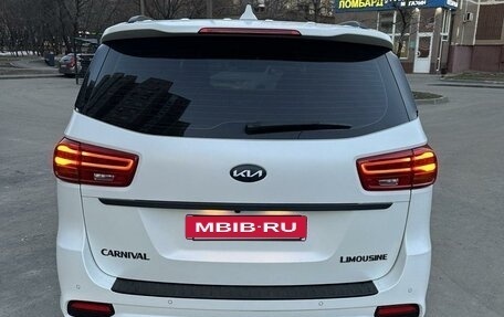 KIA Carnival III, 2018 год, 4 500 000 рублей, 4 фотография