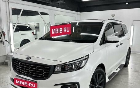 KIA Carnival III, 2018 год, 4 500 000 рублей, 6 фотография