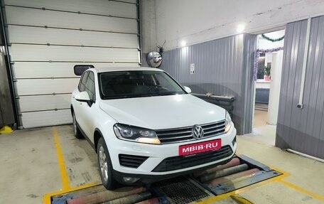 Volkswagen Touareg III, 2015 год, 2 800 000 рублей, 5 фотография