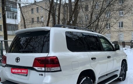 Toyota Land Cruiser 200, 2016 год, 6 399 000 рублей, 4 фотография