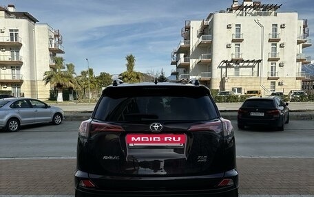 Toyota RAV4, 2017 год, 2 950 000 рублей, 6 фотография