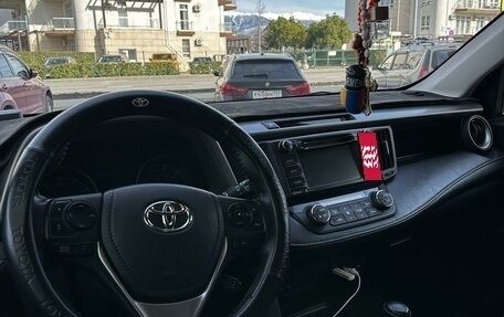 Toyota RAV4, 2017 год, 2 950 000 рублей, 13 фотография