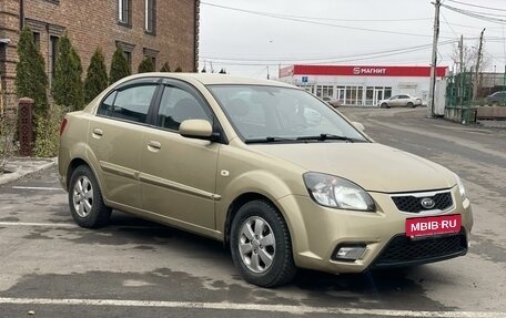 KIA Rio II, 2011 год, 635 000 рублей, 2 фотография