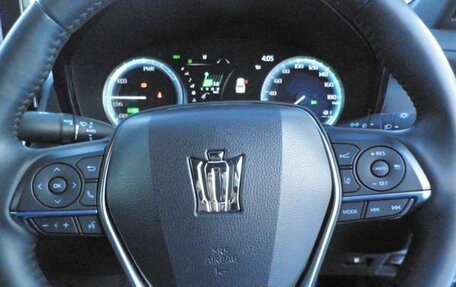 Toyota Crown, 2021 год, 2 900 000 рублей, 11 фотография