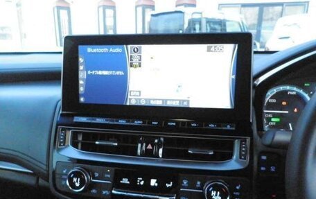 Toyota Crown, 2021 год, 2 900 000 рублей, 15 фотография