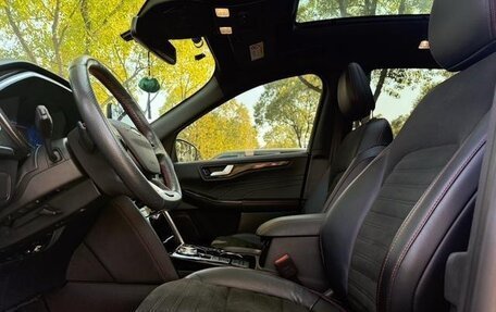 Ford Escape, 2020 год, 2 290 000 рублей, 10 фотография