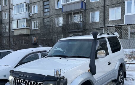 Toyota Land Cruiser Prado 90 рестайлинг, 1998 год, 1 350 000 рублей, 3 фотография