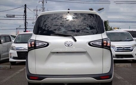 Toyota Sienta II, 2021 год, 1 170 000 рублей, 5 фотография