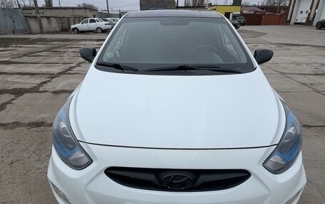 Hyundai Solaris II рестайлинг, 2012 год, 875 000 рублей, 6 фотография