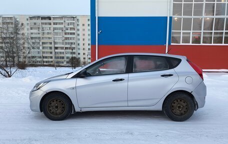 Hyundai Solaris II рестайлинг, 2012 год, 610 000 рублей, 3 фотография