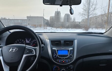 Hyundai Solaris II рестайлинг, 2012 год, 610 000 рублей, 7 фотография