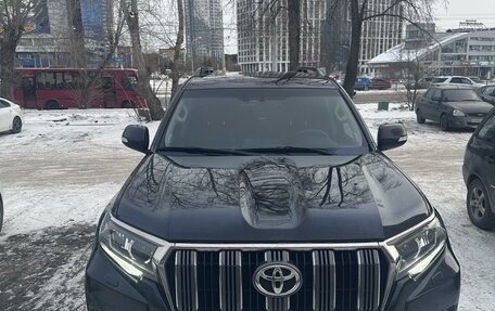 Toyota Land Cruiser Prado 150 рестайлинг 2, 2019 год, 5 650 000 рублей, 9 фотография