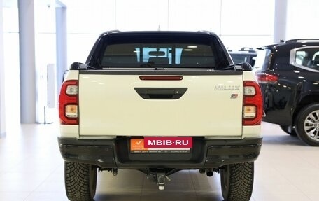 Toyota Hilux VIII, 2022 год, 5 999 000 рублей, 7 фотография