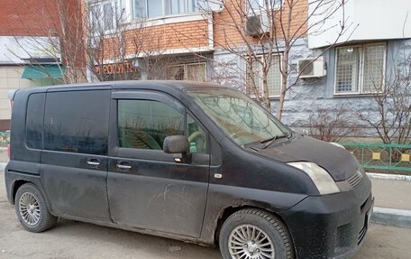 Honda Mobilio I, 2007 год, 440 000 рублей, 2 фотография