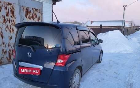 Honda Freed I, 2010 год, 950 000 рублей, 3 фотография