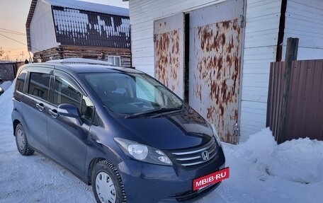 Honda Freed I, 2010 год, 950 000 рублей, 2 фотография