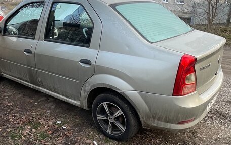 Renault Logan I, 2014 год, 380 000 рублей, 3 фотография