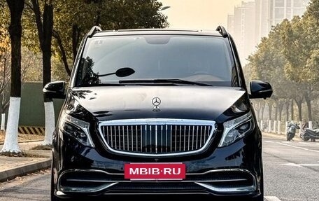 Mercedes-Benz Vito, 2022 год, 6 000 100 рублей, 2 фотография