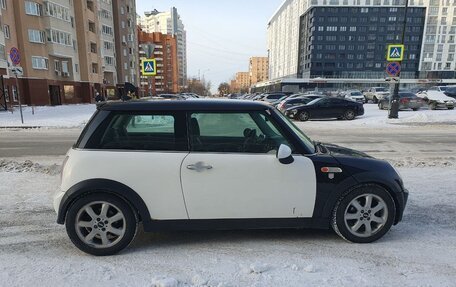 MINI Hatch, 2005 год, 450 000 рублей, 5 фотография