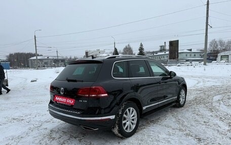 Volkswagen Touareg III, 2015 год, 3 085 000 рублей, 6 фотография