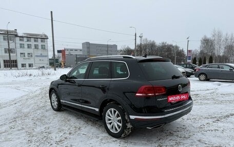 Volkswagen Touareg III, 2015 год, 3 085 000 рублей, 9 фотография