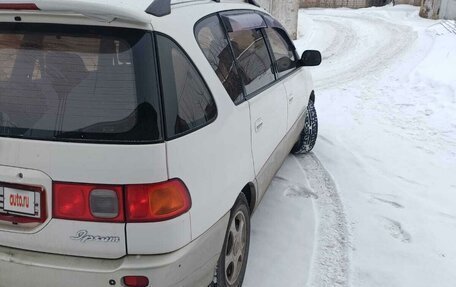 Toyota Ipsum II, 1997 год, 600 000 рублей, 16 фотография