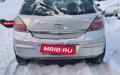 Opel Astra J, 2011 год, 400 000 рублей, 2 фотография